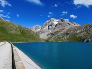 Le Lac de la Sassière